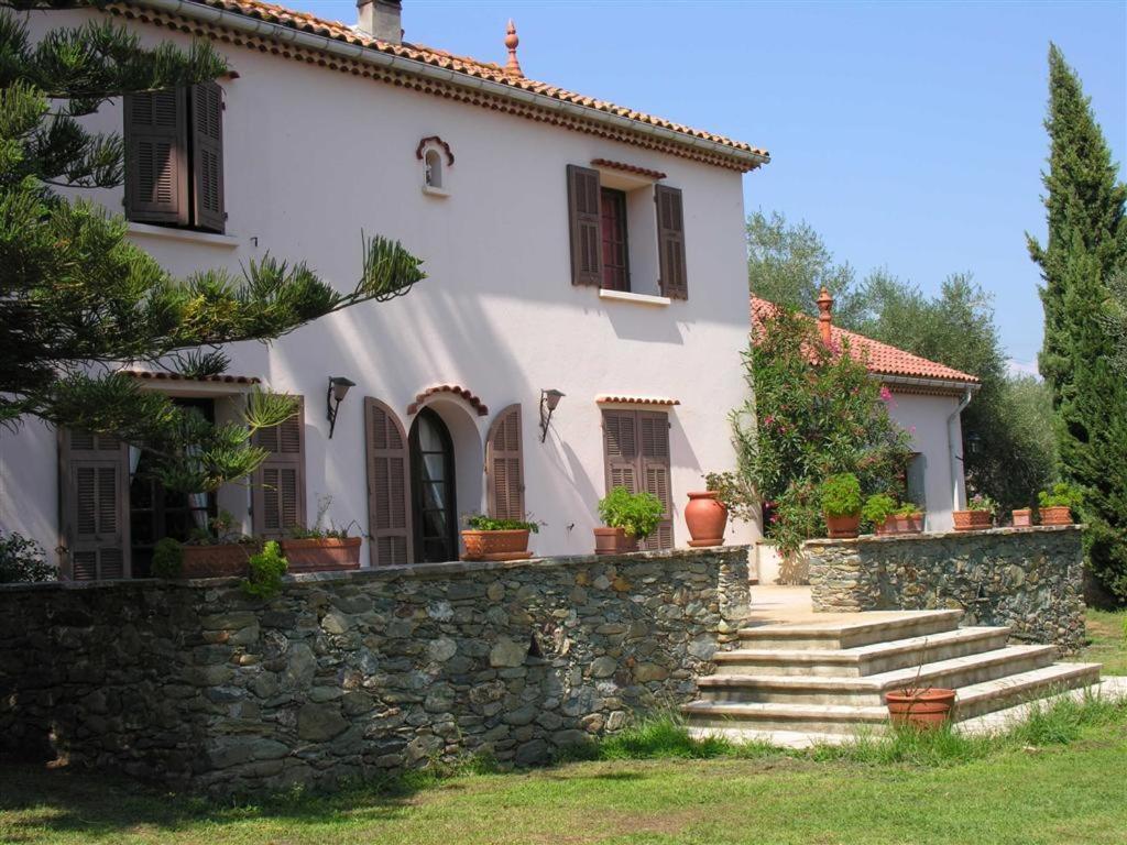 Domaine Le Clos Des Oliviers Sorbo-Ocagnano Exterior foto
